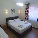 Charming Comfort * تيرانا